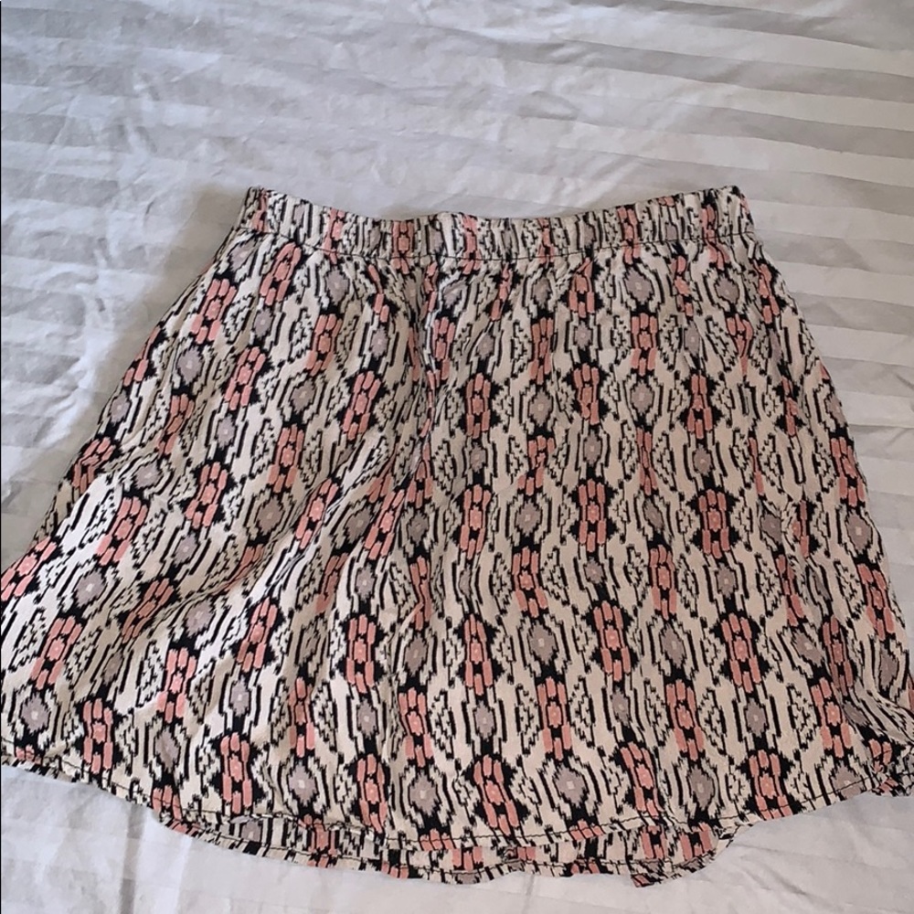 Brandy Melville Flowy High-Rise Skirt!
